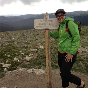 Meet your Posher, Bec